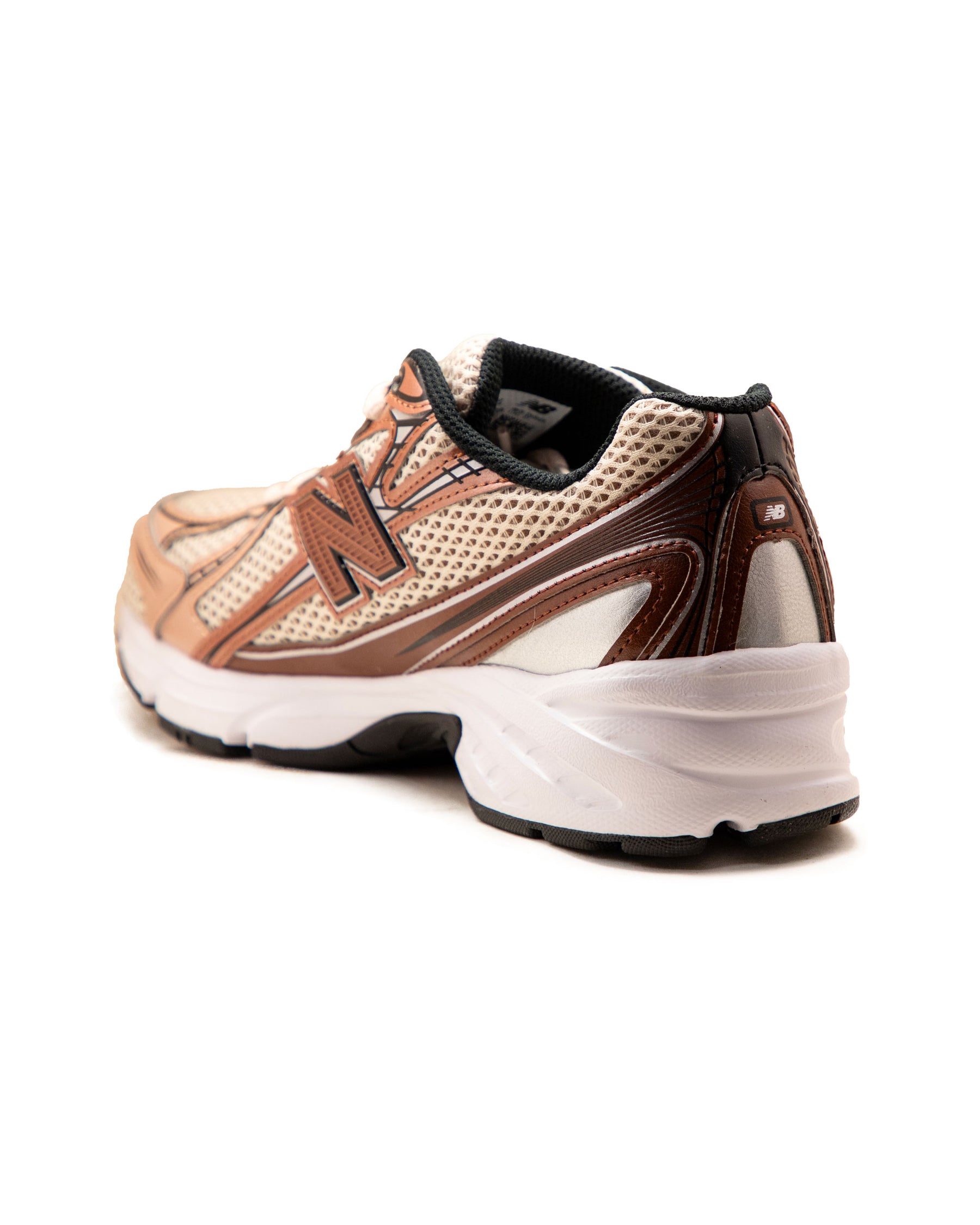 New Balance 740 Beige