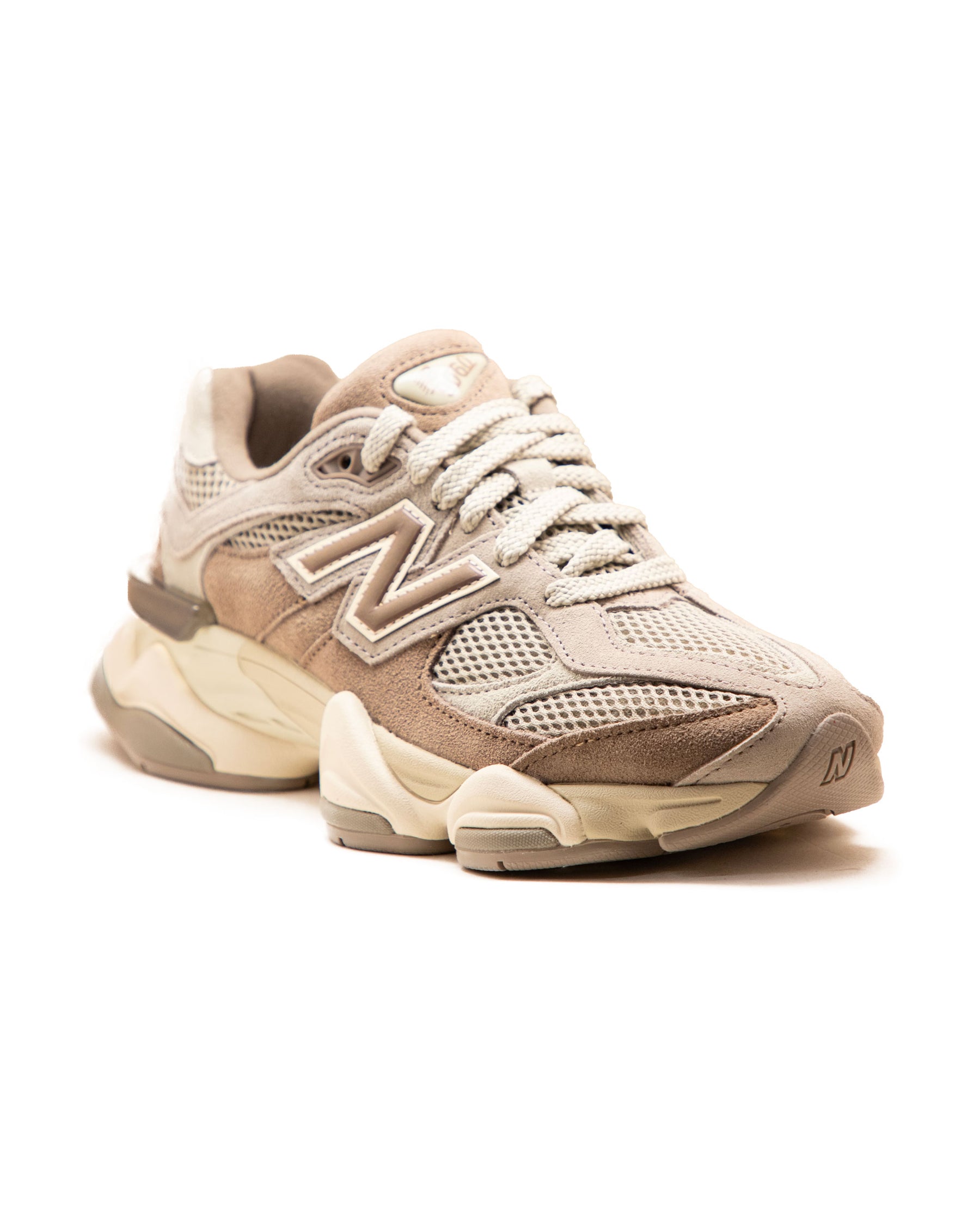New Balance 9060 Mushroom