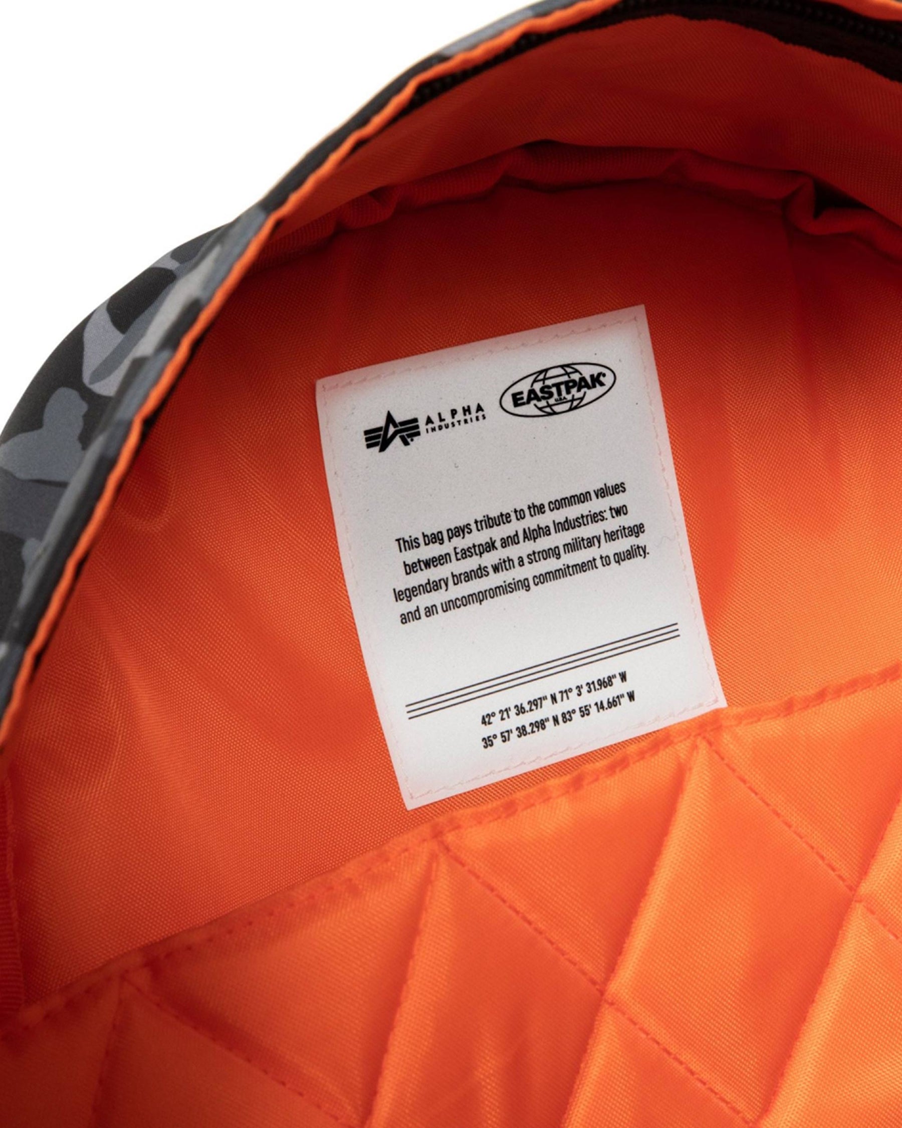 Alpha Industries x Eastpak Padded Pak'r Camo EK000620-L351