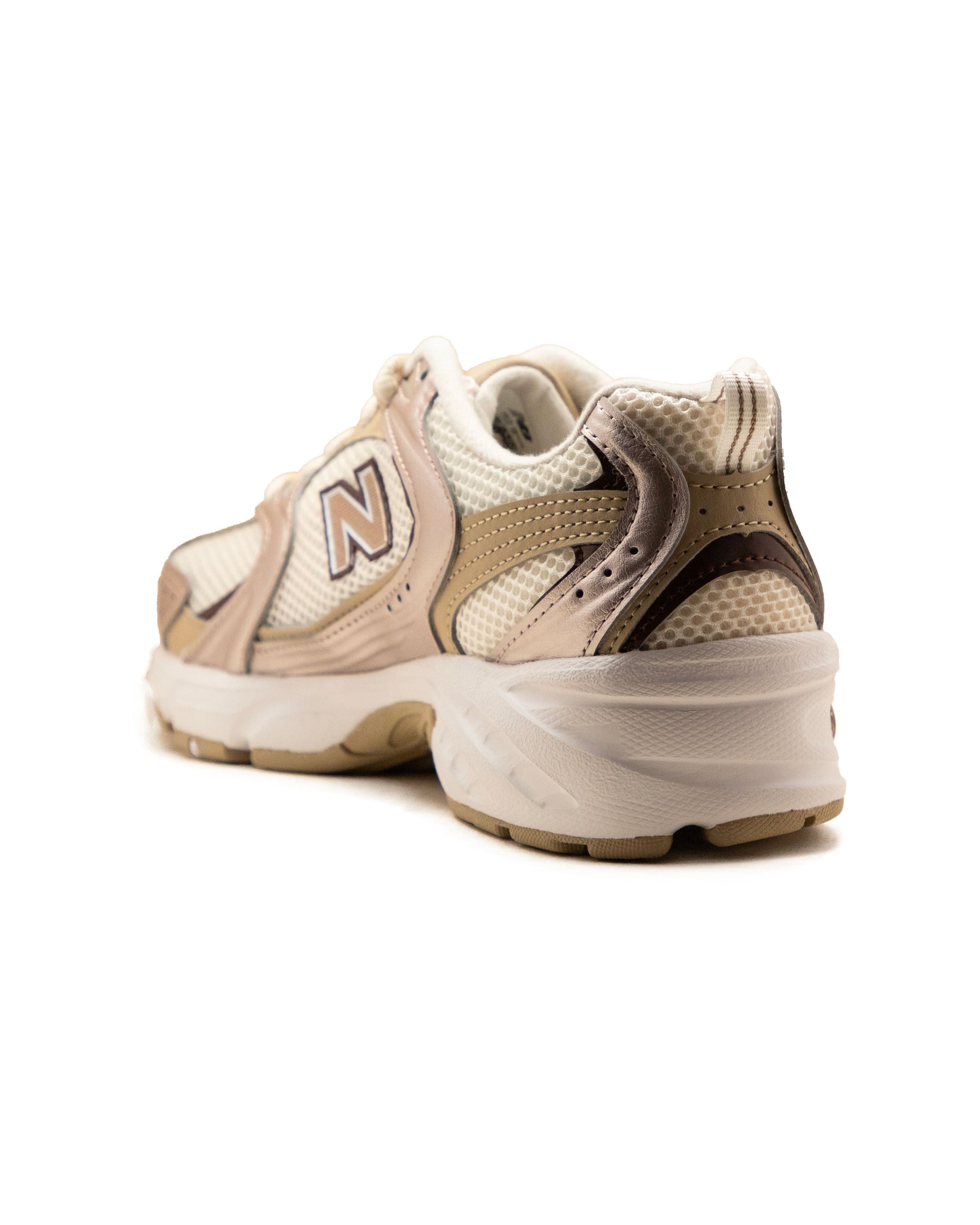 New Balance 530 Metallic Beige
