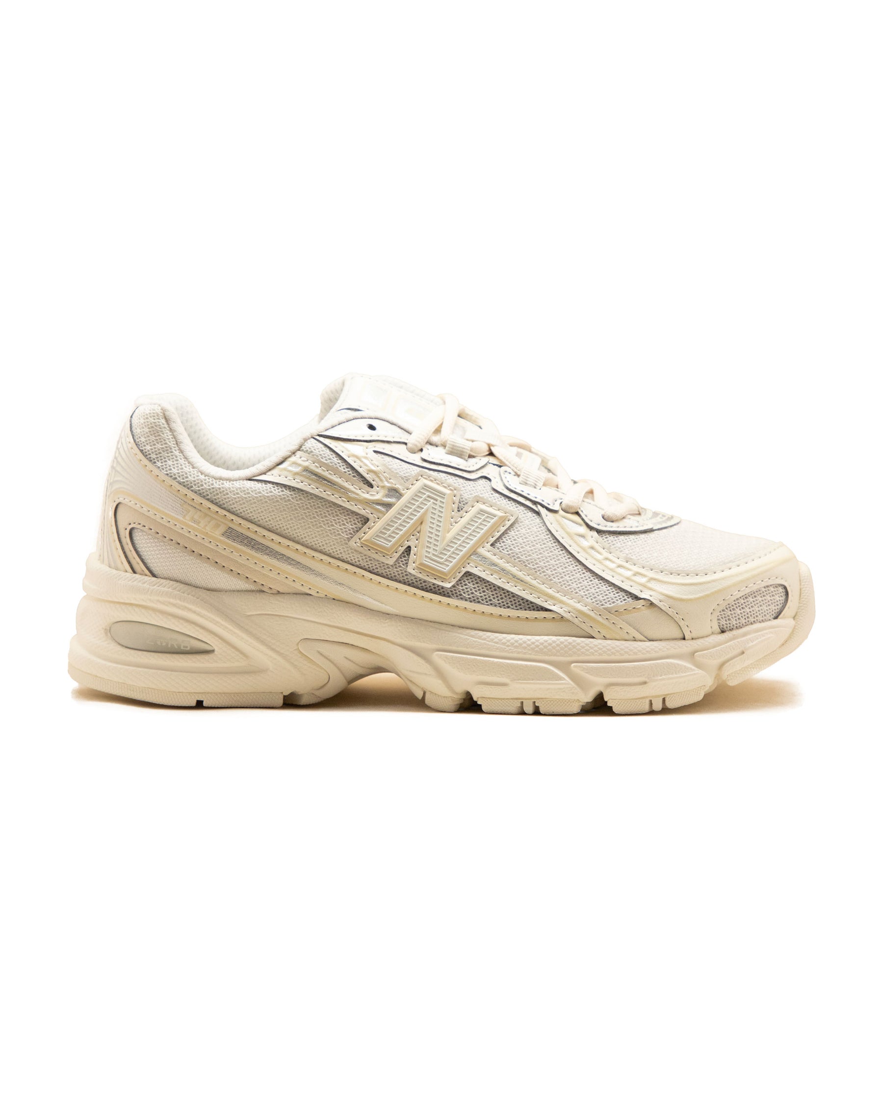 New Balance 740 Beige