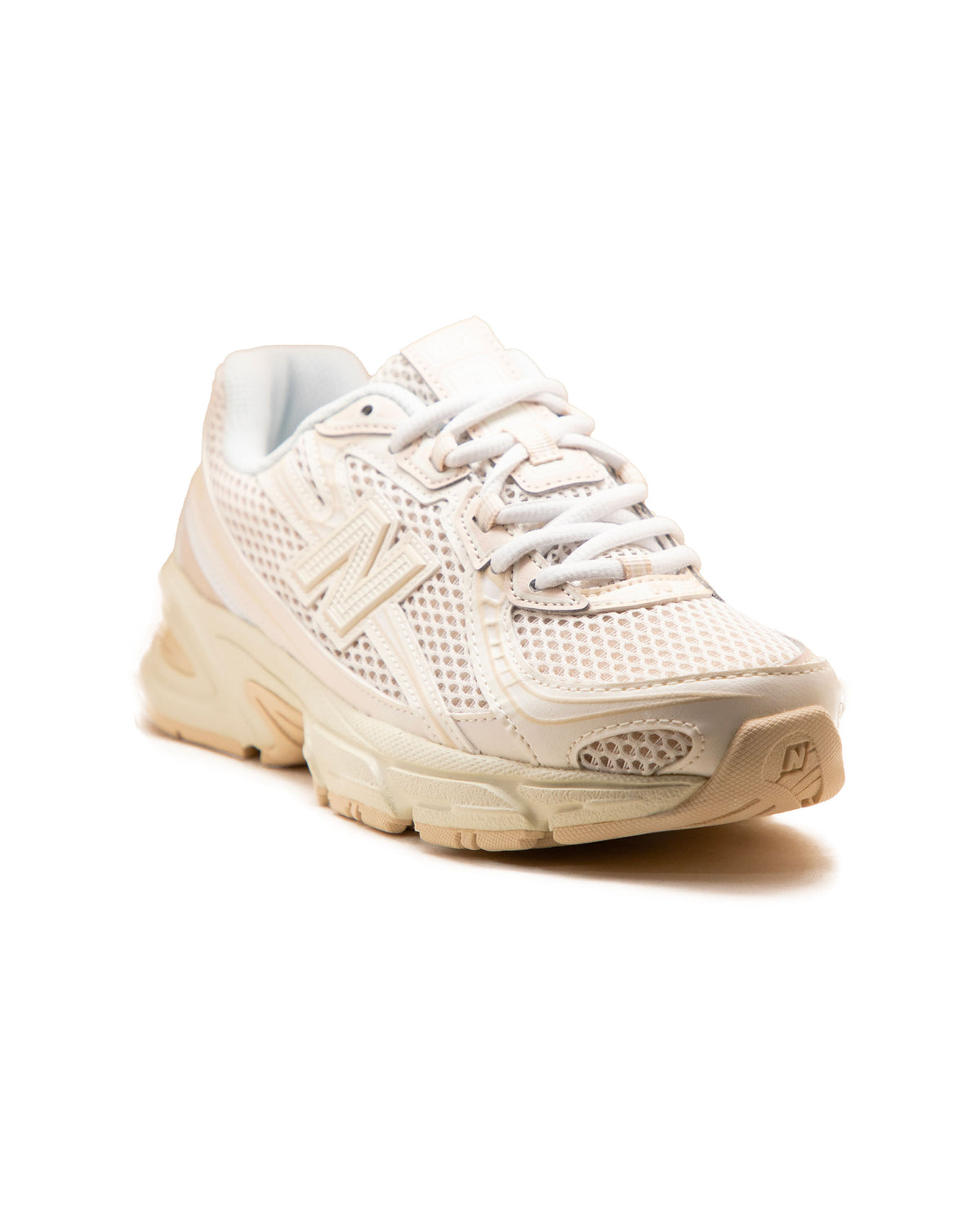 New Balance 740 Bisque Beige